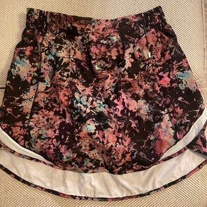 Lululemon Hotty Hot Tennis Skirt